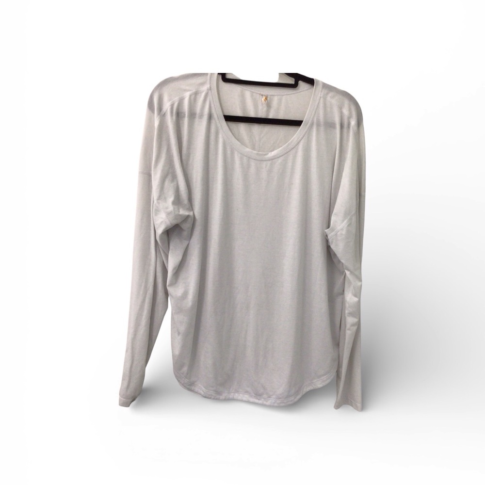 2/$15 Lucy Classic White Long Sleeve Tee